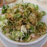 味噌らーめんの店 しなり丸 - このネギ、この野菜！