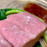 KUFUKU± - 岩塩が豚の旨味をシンプルに引き立てます。