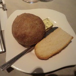 ビストロ ヴィノーブル - 自家製パン