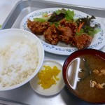 一休食堂 - 鶏唐揚げ定食（600円）
            