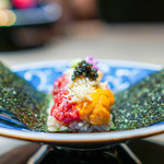 USHIGORO S. - 赤身肉の手巻き カメノコ 