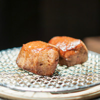 USHIGORO S. GINZA - 究極の黒タンステーキ わさび・ゲランド塩・すだち