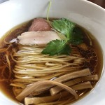 麺道 麒麟児 - 綺麗なスープ