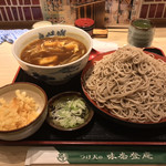 味奈登庵 - ご無沙汰しております！  
      カレー南蛮そば 大盛り 別盛り！