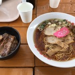 resutohausuasahiyamayukinomushokudou - 醤油ラーメン＆ミニ豚丼セット