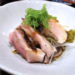 鳥田中 - 丹波地鶏のあぶり叩き造り ポン酢タレ