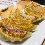 三陽 - 長男餃子（400円）