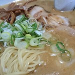 尾道ラーメン 桃竹 - しょうゆとんこつ  アップ