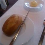 サンス・エ・サヴール - パンが絶品でした。フランスから取り寄せてるとの事。うまいなあ。