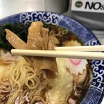 西新井ラーメン - メンマのアップ