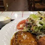 洋食屋 キッチン 秀 - 肉汁ポケットありました＼(^o^)／