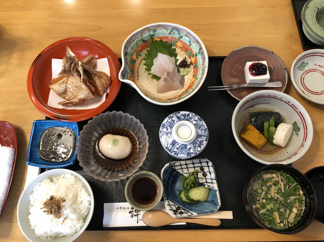 懐石膳 大阪市、上本町の日本料理「幽玄」接待・会食のランチ・ディナー