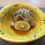 御料理 ひさまつ - 先付け
      秋鮭かぼす南蛮漬け