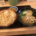 手打ちうどん吉野 - かつ丼セットの全貌。