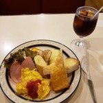 プチトマト - モーニング　590円