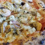 PizzeriaTrattoriaDaPeGONZO - シーフードPizza