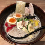 ソラノイロ トンコツ&キノコ - 