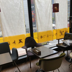 カリー＆ワイン ビストロべっぴん舎 - 内観