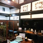 ふくまめ - かわいい感じのレトロモダンな店内