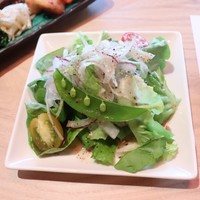 近江うし焼肉 にくTATSU 銀座店 - ちょれぎ塩サラダ