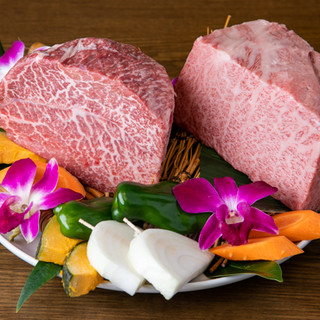 검은 털 일본소 암소 A5 등급의 호르몬과 최고 등급의 고기를 준비