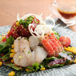 Seafood salad with seasonal fish (regular/large)