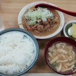 Marudai Horu - もつ煮込定食　550円