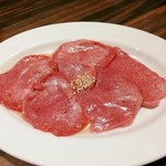 焼肉みつ星 - 生タン塩
                                