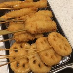 Kushikatsu Tanaka - 5品盛　640円　2/2