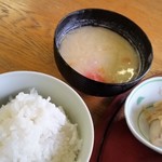 千人館 写楽 - ご飯とお味噌汁。