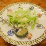 台湾客家名菜館梅園 - セロリとイカの炒め物