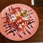 roku cafe - 