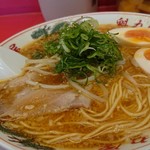 ラーメン魁力屋 - 味噌ラーメン味玉。