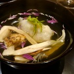 Konoha - 渡り蟹のつみれと松茸の吸い物