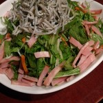 GYOEN - しらすと梅ドレッシングのサラダ