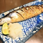 有限会社桝屋酒店   - 秋刀魚の塩焼き
