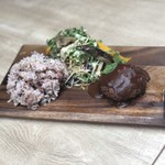 Cafe Kurucle  - 雑穀ご飯プレート 1200+税 ハンバーグと旬野菜のグリルプレート デミグラスソース