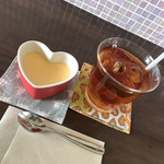 モンファボリ - デザートのプリンとアイスティー