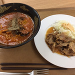東京大学 中央食堂 - 料理写真:ラーメンと生姜焼きなんてジャンクな朝ごはんだ(笑)