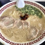 双喜紋 - ラーメンにチャーシューのトッピング