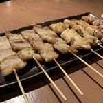 Robata Sumiyaki Zen - 豚串、鳥串 1本280円