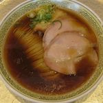RAMEN RS 改 - 煮干中華そばのアップ