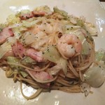 レノン - エビ　ベーコン　キャベツのペペロンチーノ