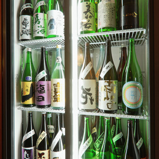 ◆希少銘柄あり◆厳選した各地の日本酒、常時50種以上