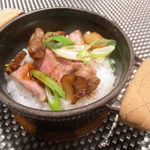 レストラン バカール - イベリコ豚の鉄鍋炊きあげご飯