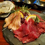 えびと馬肉と日本酒の居酒屋 - 