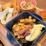 Mano Kitchen Cafe <Meat Station> - 