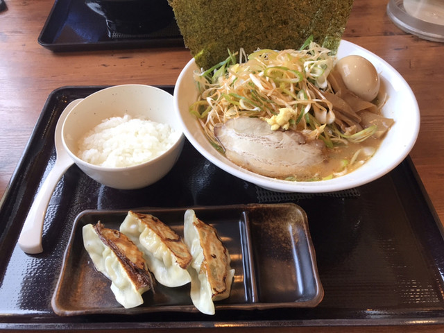 伝丸 藤枝小石川店 藤枝 ラーメン 食べログ