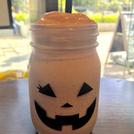 F&P Smoothie Cafe - 