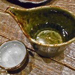 魚魯こ - 地酒「越の鶴」の冷や